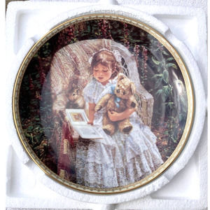 Sandra Kuck Sugar and Spice collector plate Fourth - Teddy Bear Tales plate